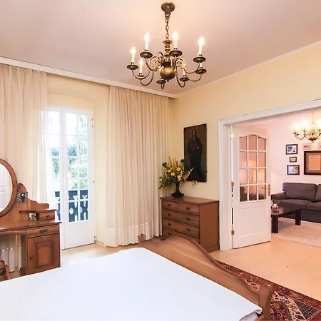 Mon Plaisir Апартаменты *