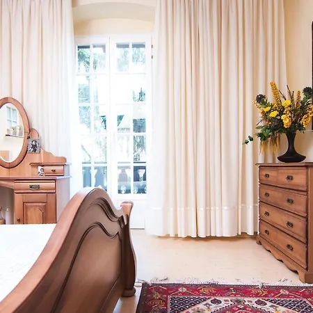 Mon Plaisir Апартаменты *