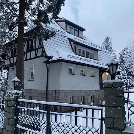 Mon Plaisir * 카르파츠