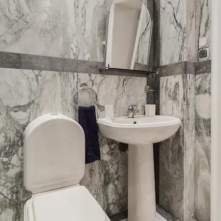 Mon Plaisir 카르파츠