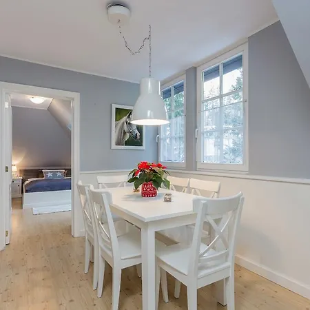 Mon Plaisir * 카르파츠